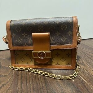Authentic Louis Vuitton medium Dauphine bag